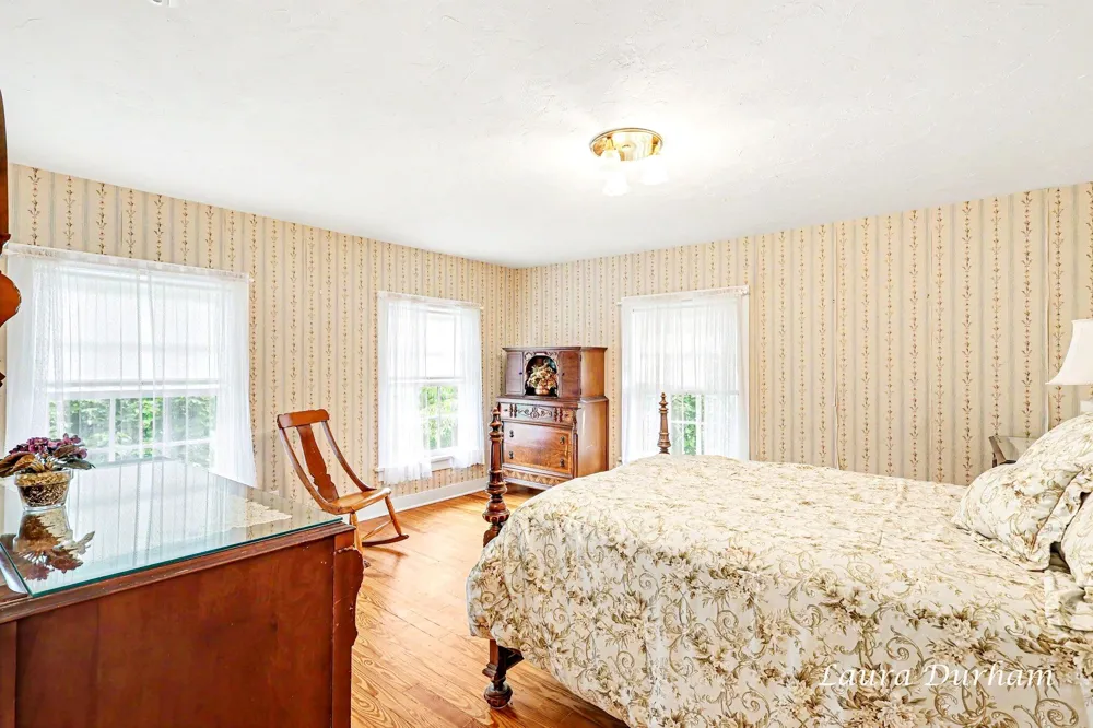 345 Mary Street Saugatuck, MI 49453