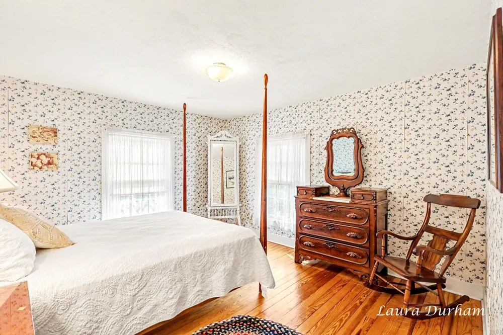 345 Mary Street Saugatuck, MI 49453