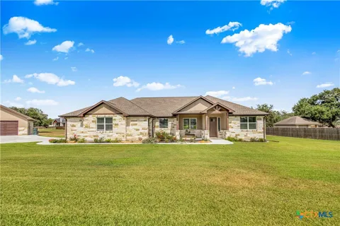 106 Laurel Oak Circle