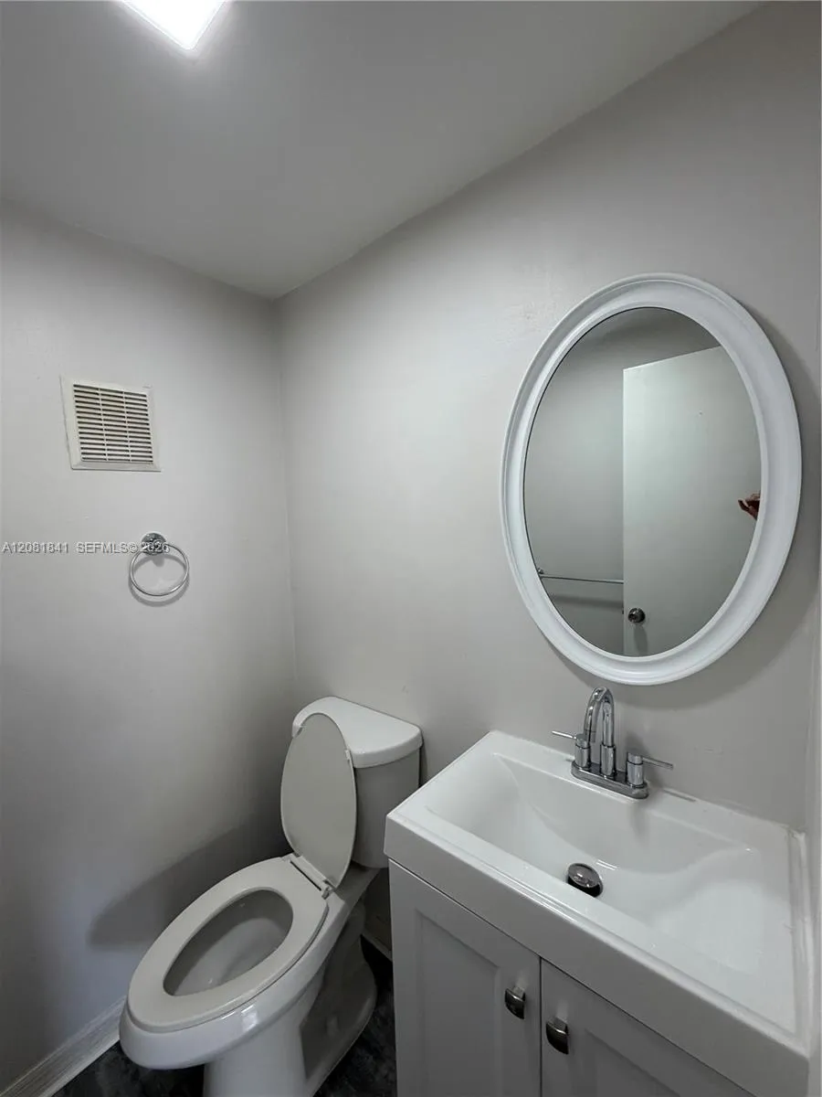 9371 Fontainebleau Blvd #I225 Miami, FL 33172