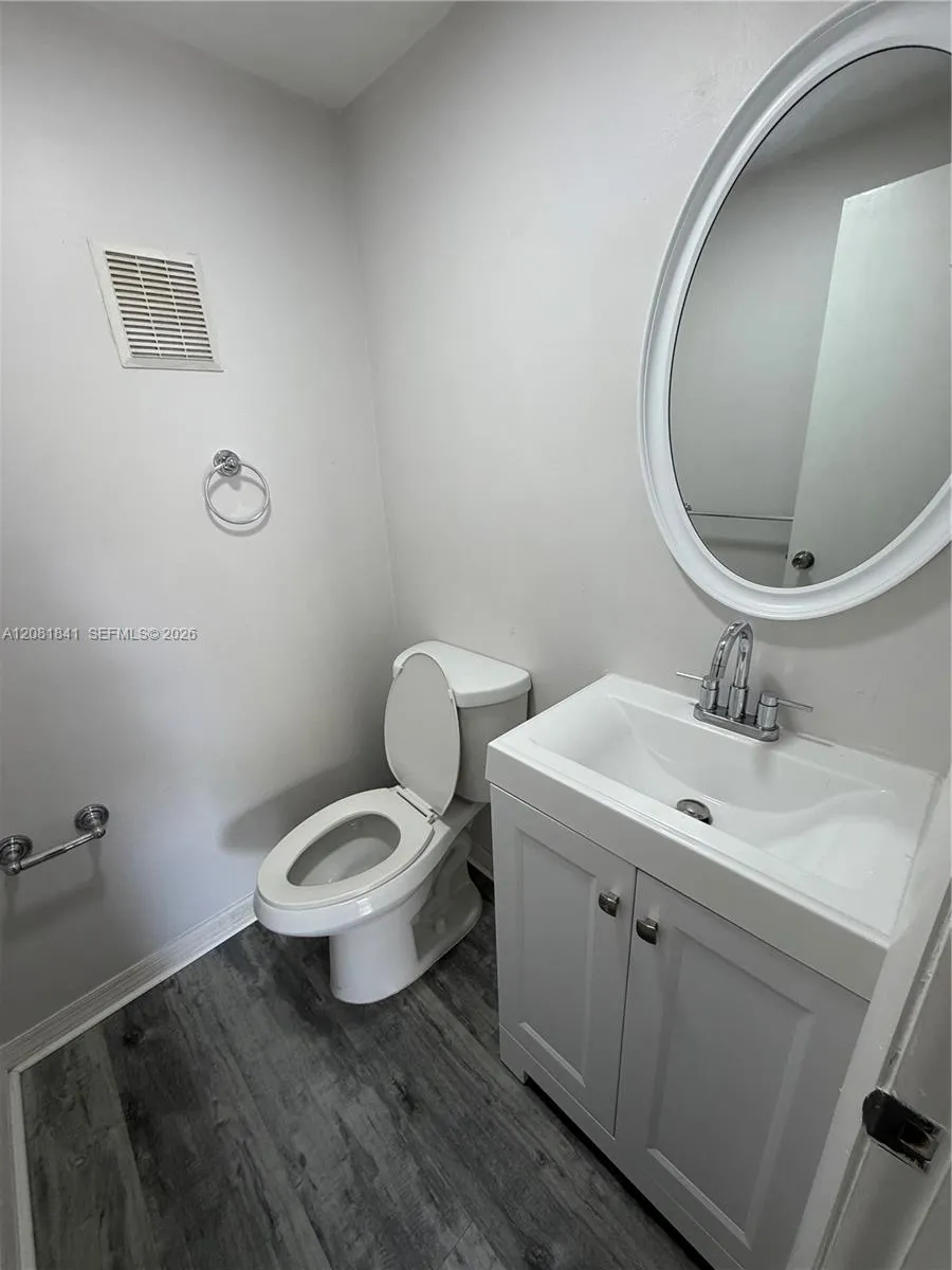 9371 Fontainebleau Blvd #I225 Miami, FL 33172
