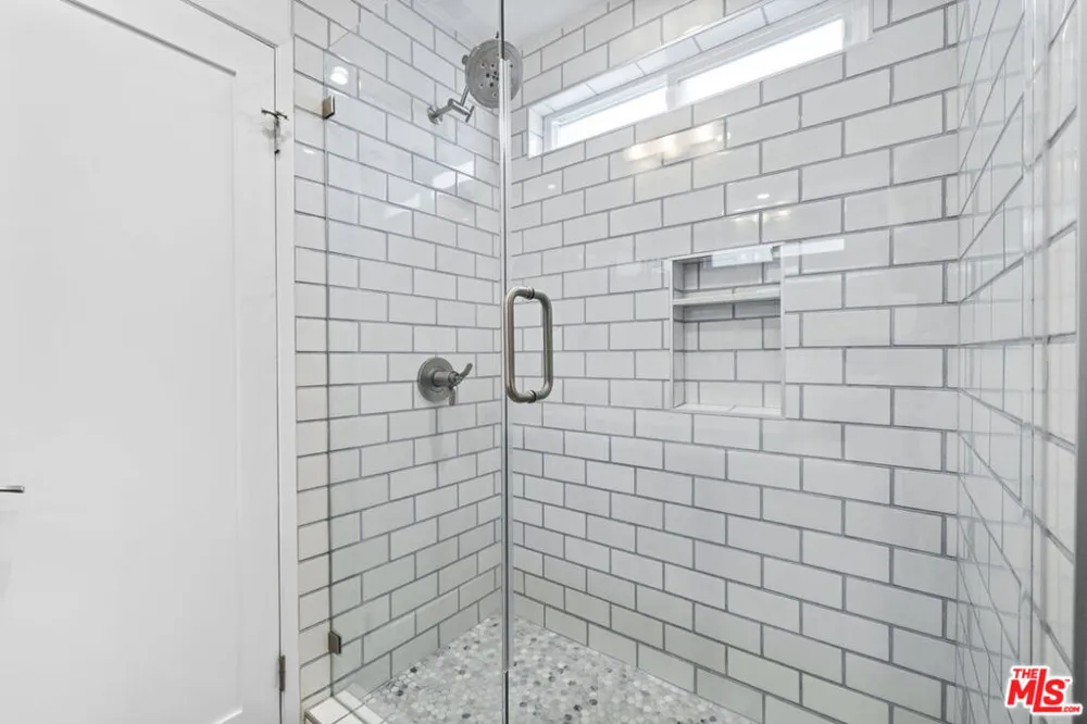 29206 Heathercliff Road Malibu, CA 90265