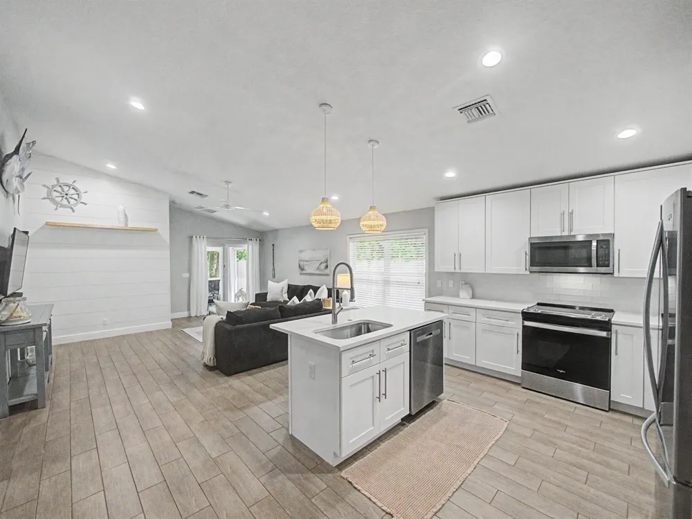 17700 Cornelia Avenue Jupiter, FL 33458