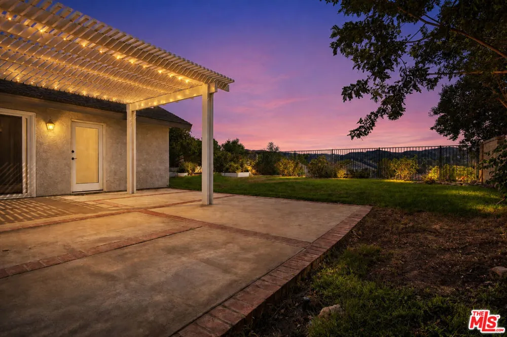 27820 Palmetto Ridge Drive Santa Clarita, CA 91354