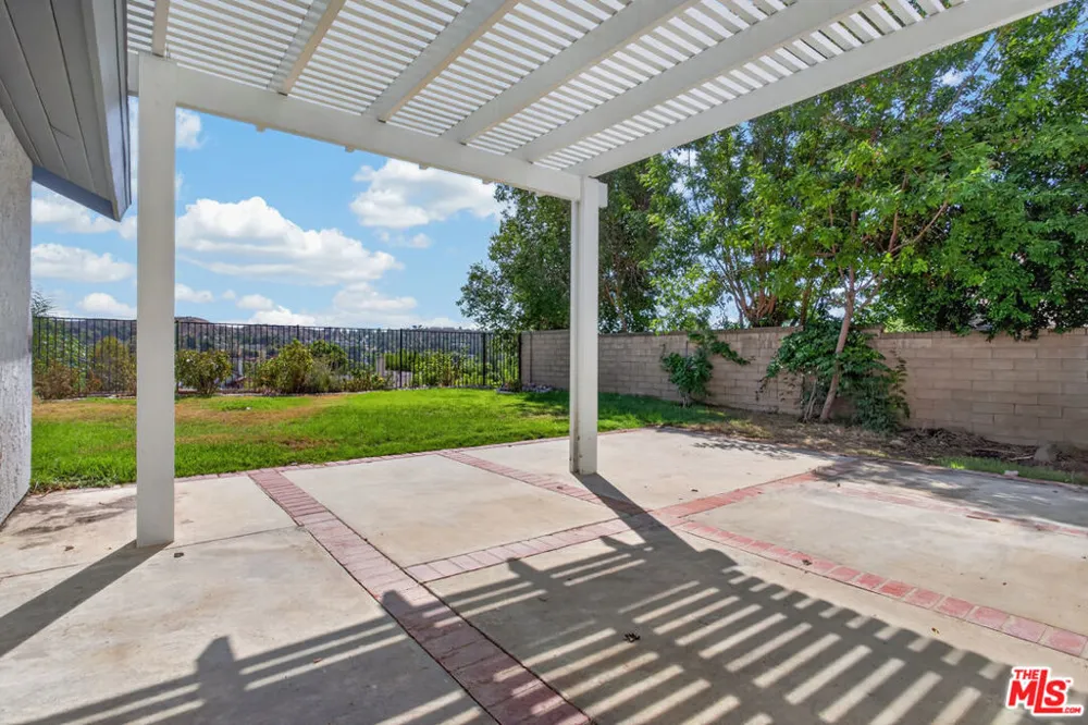27820 Palmetto Ridge Drive Santa Clarita, CA 91354