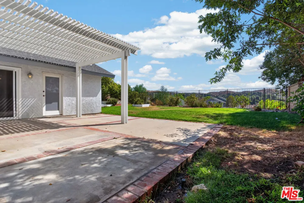 27820 Palmetto Ridge Drive Santa Clarita, CA 91354