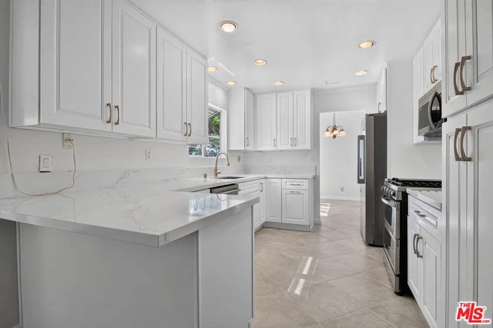 27820 Palmetto Ridge Drive Santa Clarita, CA 91354
