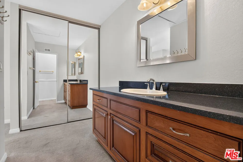27820 Palmetto Ridge Drive Santa Clarita, CA 91354