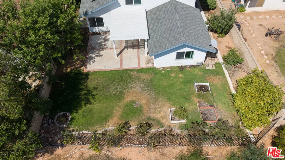 27820 Palmetto Ridge Drive Santa Clarita, CA 91354