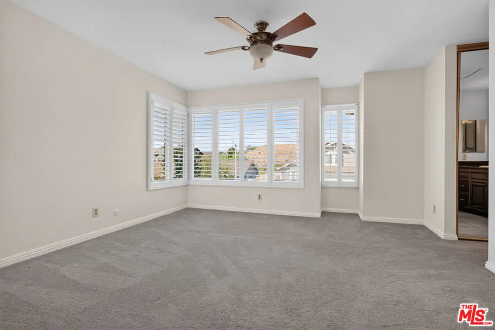 27820 Palmetto Ridge Drive Santa Clarita, CA 91354