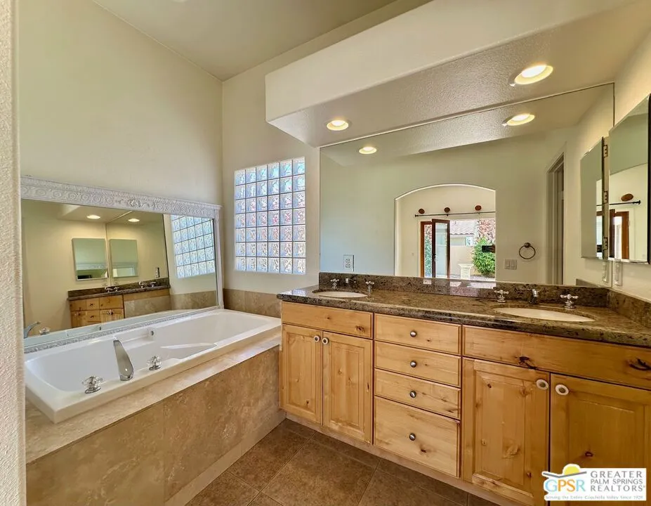 51220 Avenida Velasco La Quinta, CA 92253
