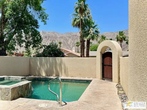 51220 Avenida Velasco