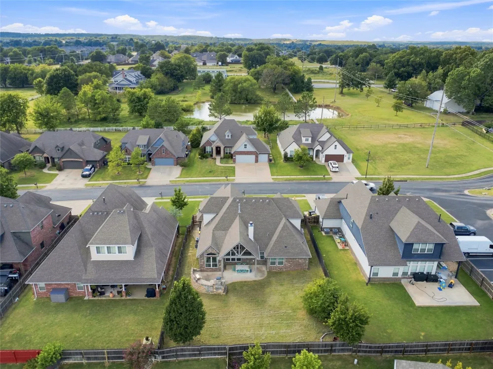 10917 S Sycamore Street Jenks, OK 74037
