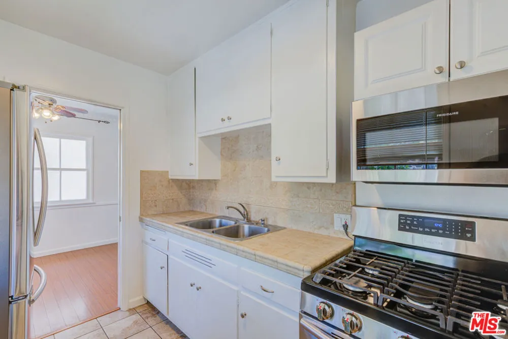 1643 Formosa Avenue #3 Los Angeles, CA 90046