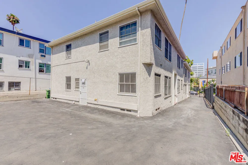 1643 Formosa Avenue #3 Los Angeles, CA 90046
