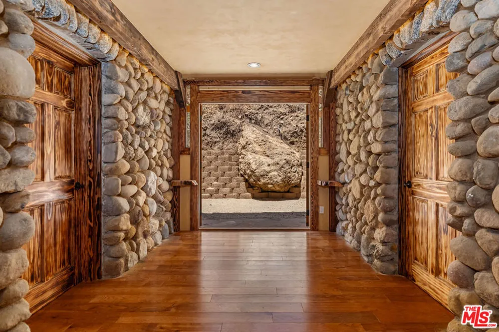2961 Gorge Road Malibu, CA 90265
