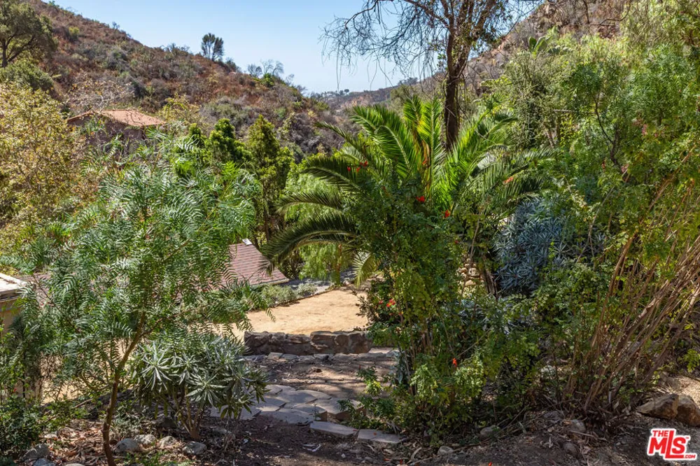 2961 Gorge Road Malibu, CA 90265