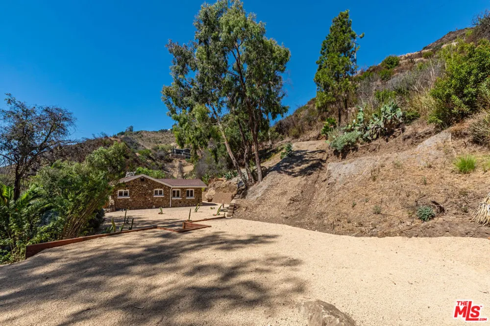 2961 Gorge Road Malibu, CA 90265