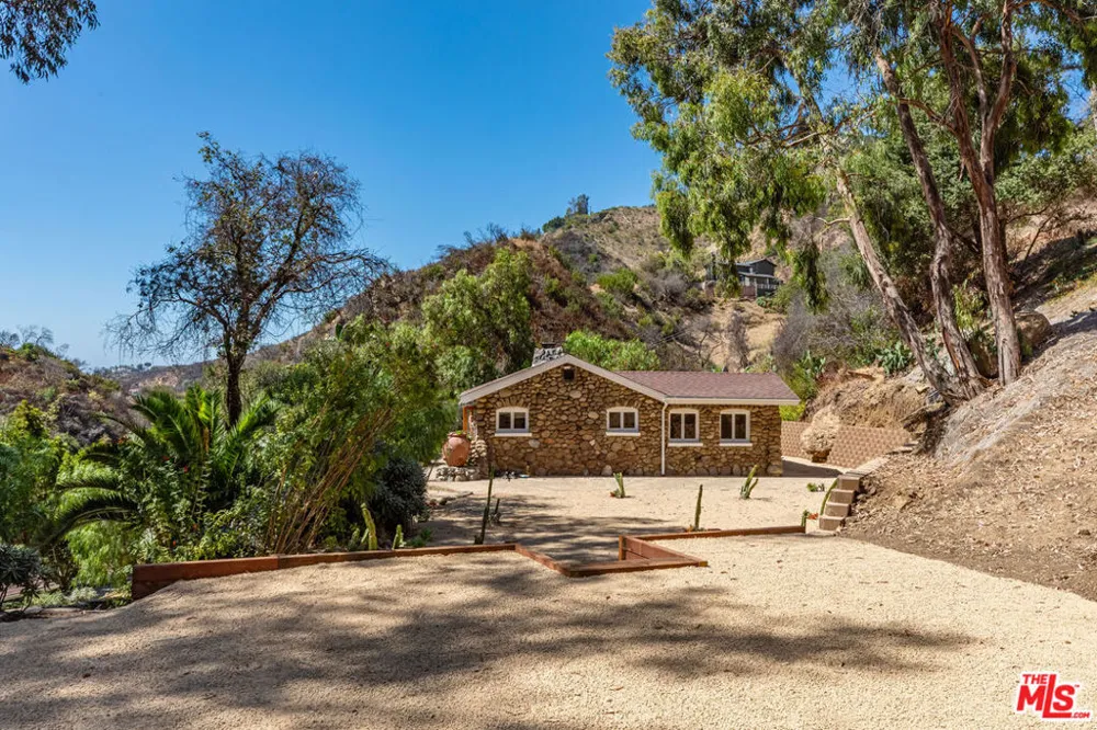 2961 Gorge Road Malibu, CA 90265