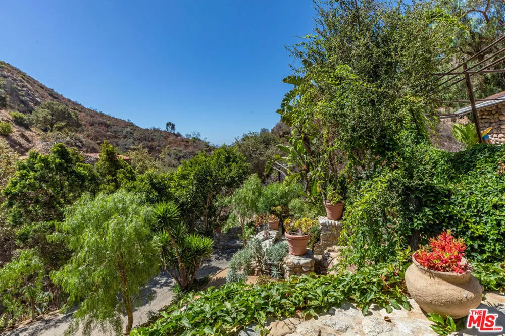 2961 Gorge Road Malibu, CA 90265