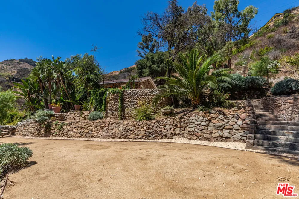 2961 Gorge Road Malibu, CA 90265