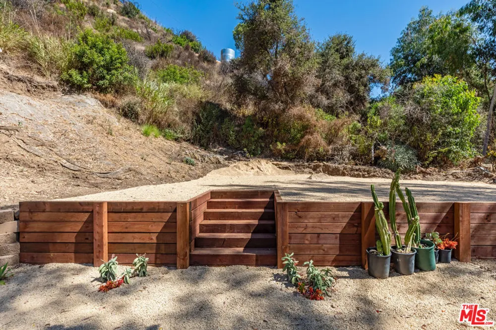 2961 Gorge Road Malibu, CA 90265