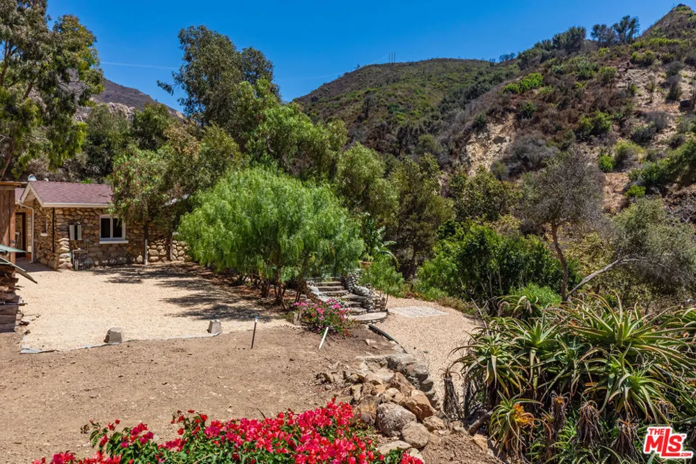 2961 Gorge Road Malibu, CA 90265