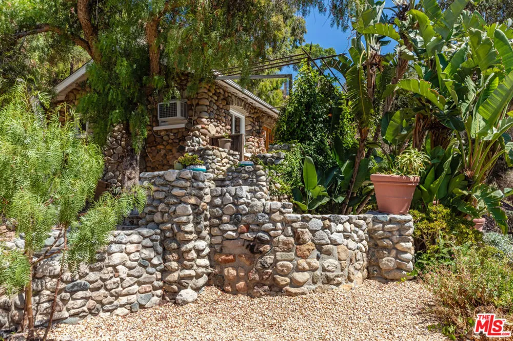 2961 Gorge Road Malibu, CA 90265