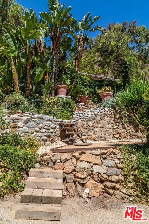 2961 Gorge Road Malibu, CA 90265