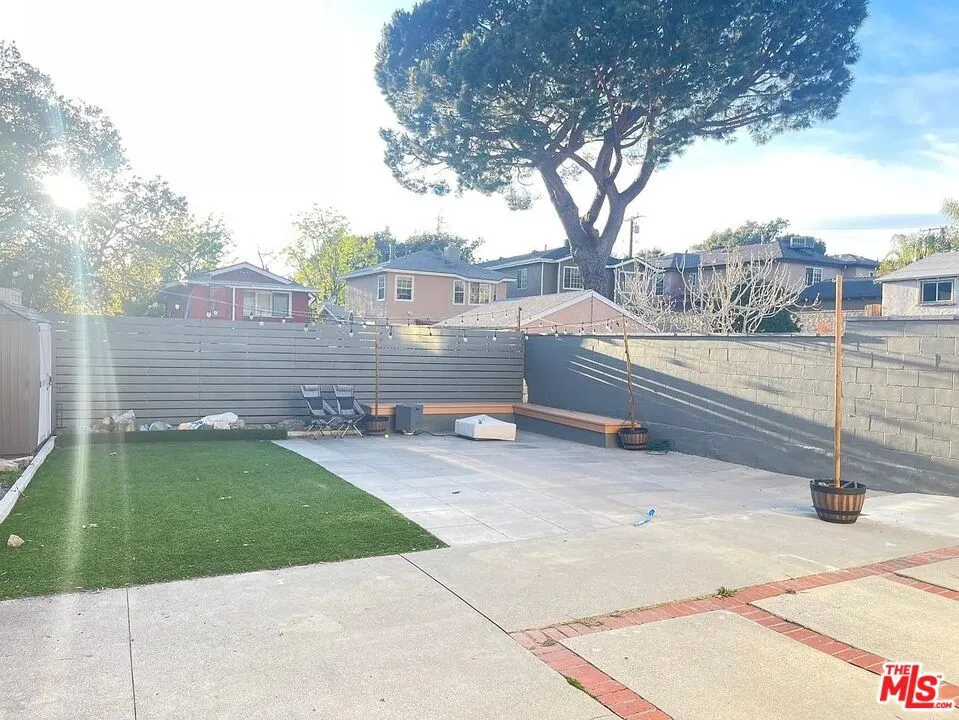 Address Not Shown La Crescenta, CA 91214