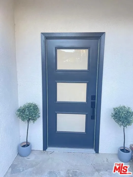 Address Not Shown La Crescenta, CA 91214