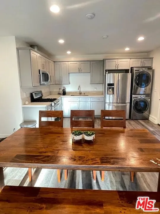 Address Not Shown La Crescenta, CA 91214