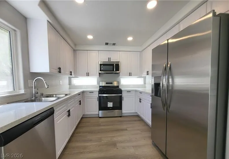 10208 Grecian Laurel Court Las Vegas, NV 89183