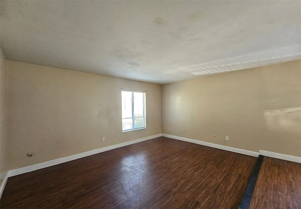 7602 W POWHATAN AVENUE #2 Tampa, FL 33615