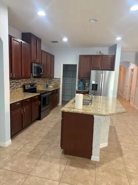 3817 MT VERNON WAY Kissimmee, FL 34741