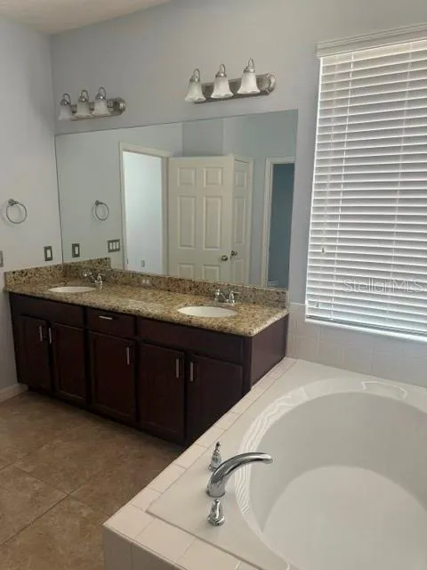 3817 MT VERNON WAY Kissimmee, FL 34741
