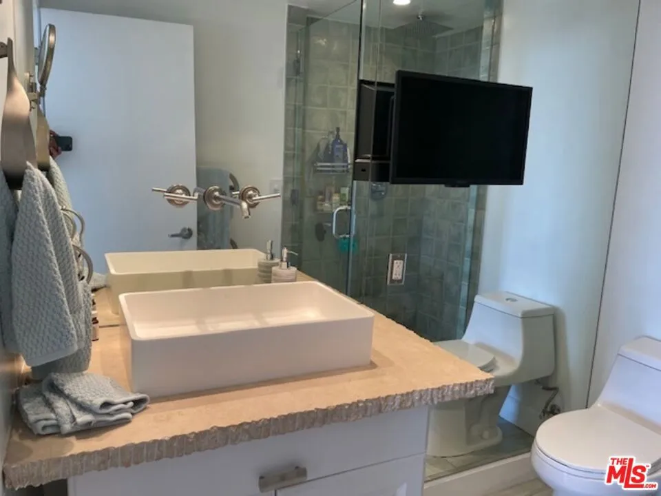 2160 E Century Parkway #2109 Los Angeles, CA 90067