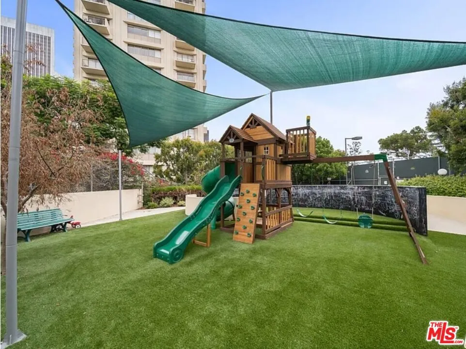 2160 E Century Parkway #2109 Los Angeles, CA 90067