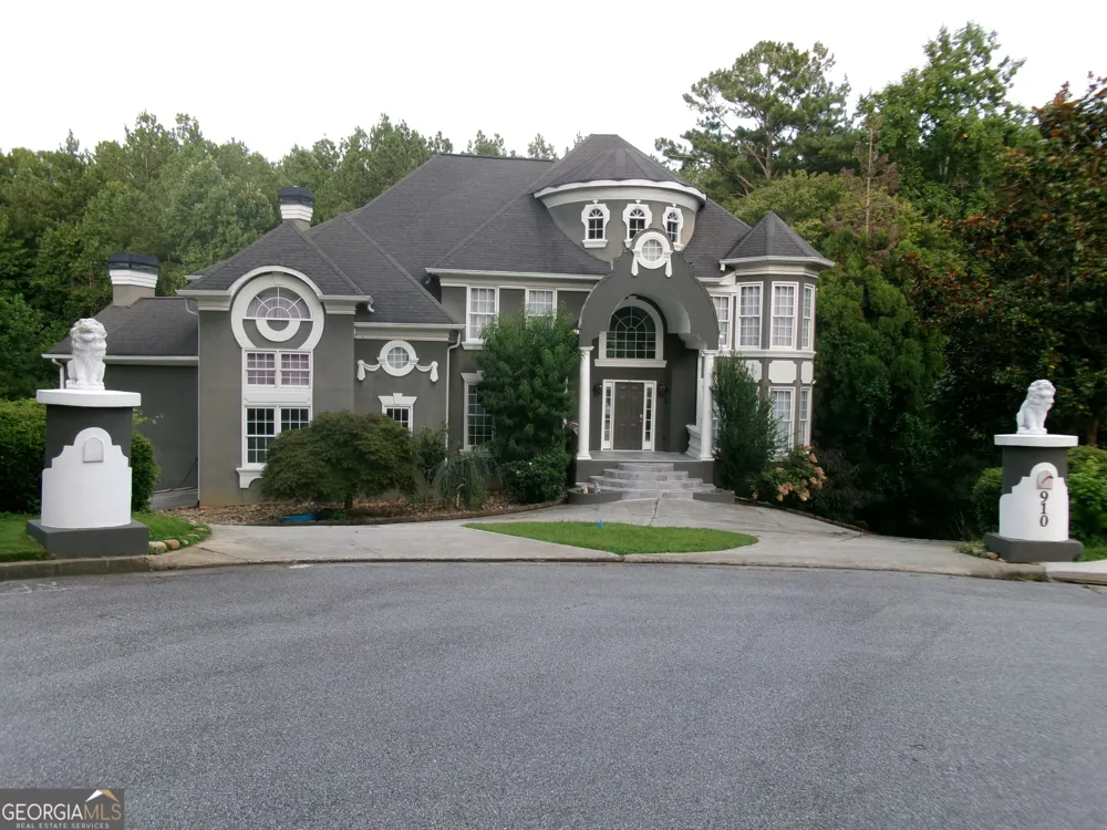 910 Woodward Park DR Suwanee, GA 30024