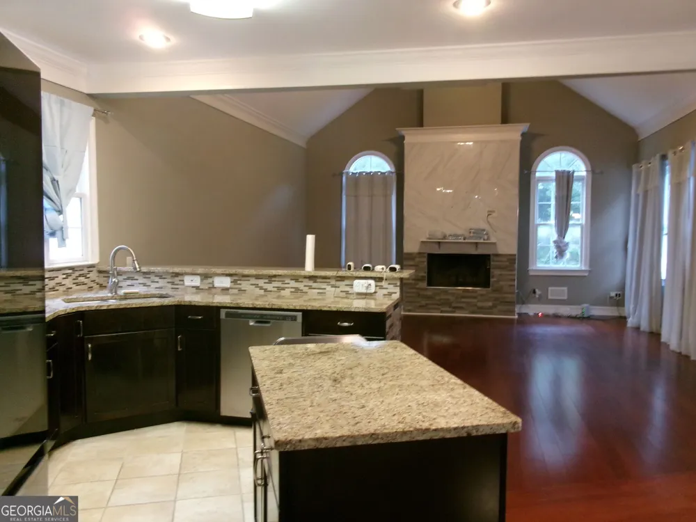 910 Woodward Park DR Suwanee, GA 30024