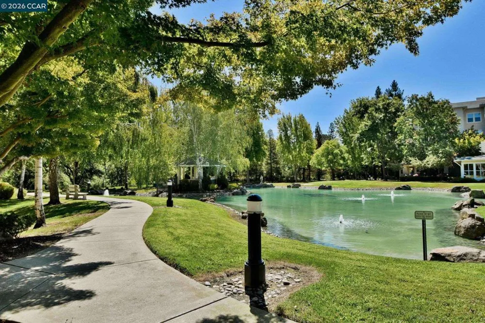 1840 Tice Creek Dr #2245 Walnut Creek, CA 94595