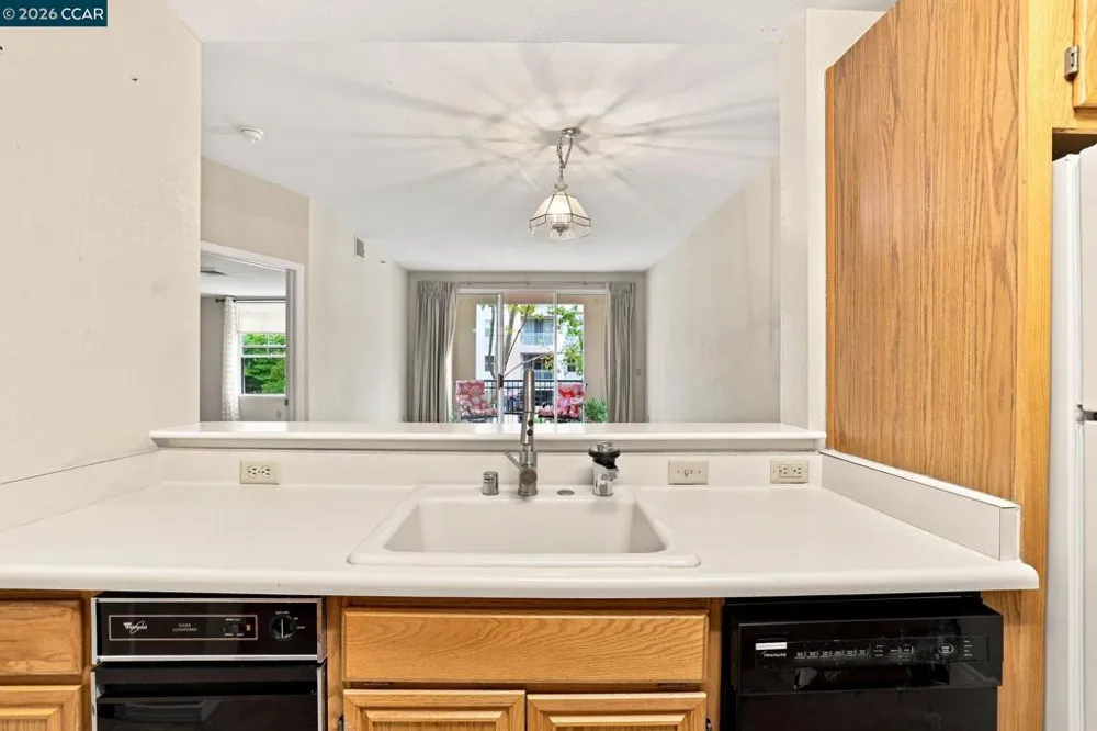 1840 Tice Creek Dr #2245 Walnut Creek, CA 94595