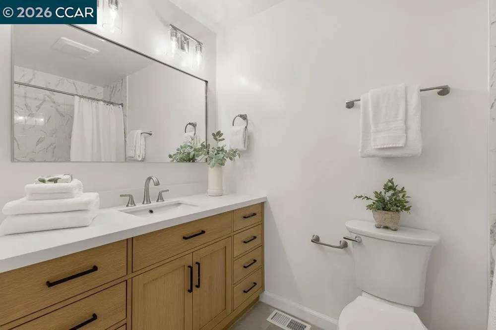 8798 Augusta Ct Dublin, CA 94568