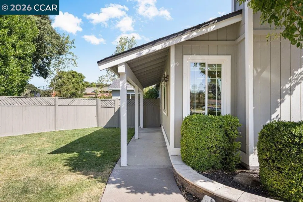 8798 Augusta Ct Dublin, CA 94568