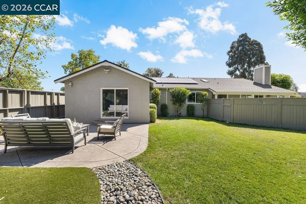 8798 Augusta Ct Dublin, CA 94568