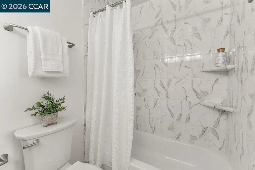 8798 Augusta Ct Dublin, CA 94568