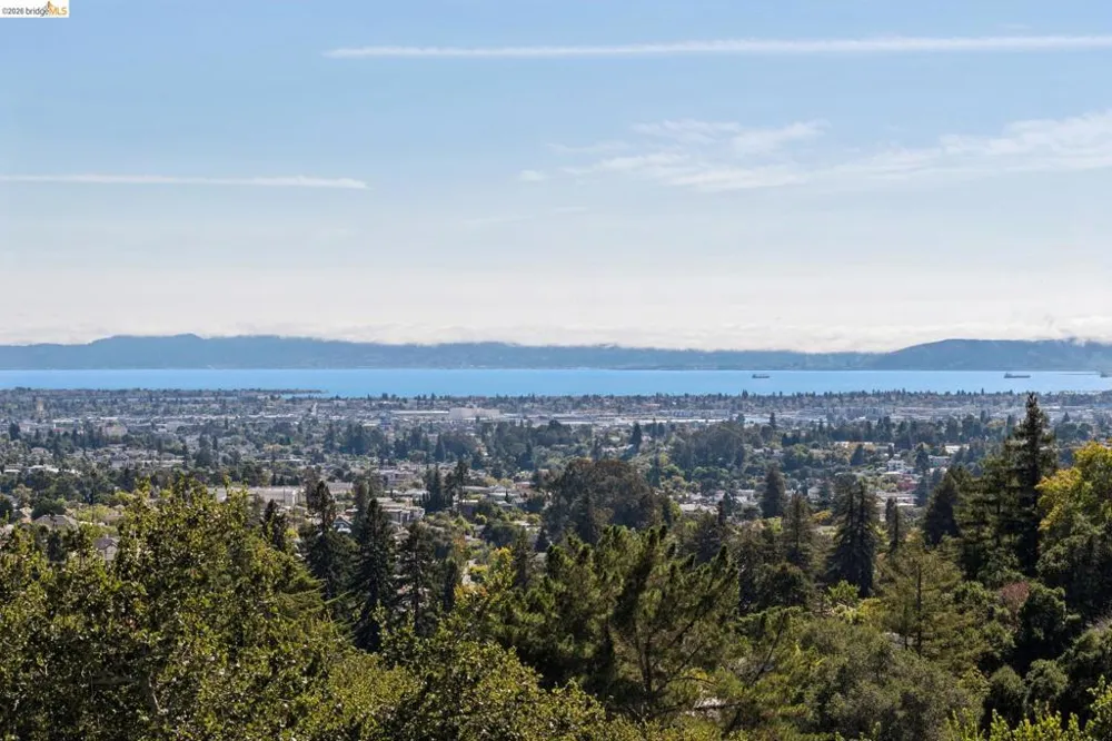 4368 Whittle Ave Oakland, CA 94602