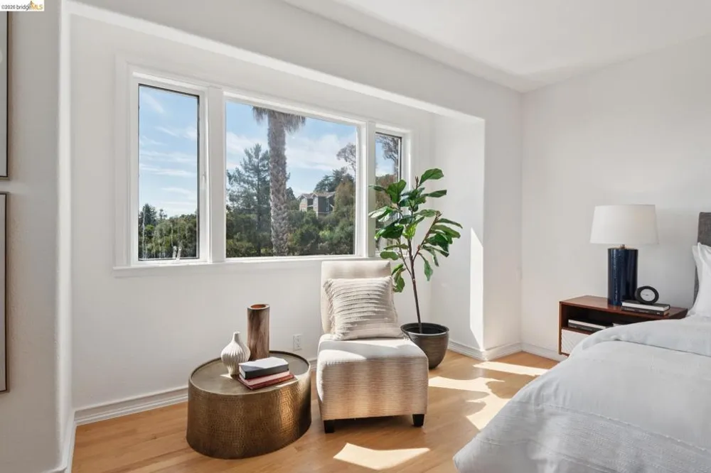 4368 Whittle Ave Oakland, CA 94602