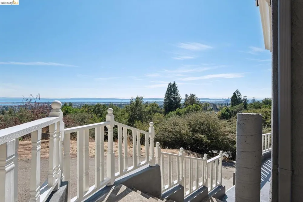 4368 Whittle Ave Oakland, CA 94602