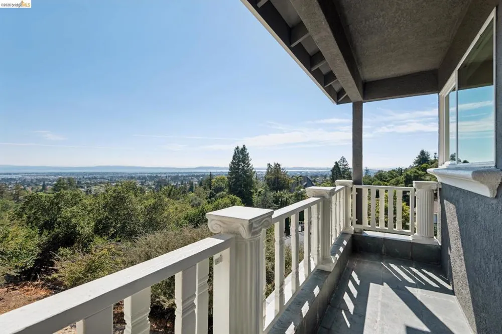 4368 Whittle Ave Oakland, CA 94602